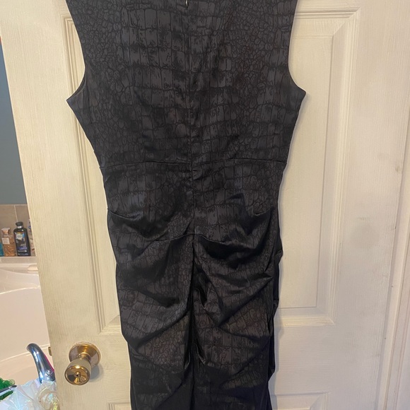 Le Chateau dress 👗 size medium dark blue - Picture 2 of 3